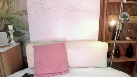 Snapshot of lotti_carter chatting on 05/26/26, 08:16 Lotti online show from 05/26/26, 08:16
