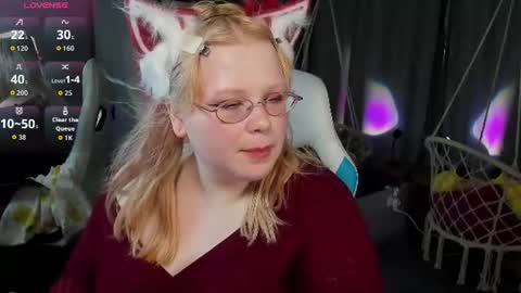 Snapshot of lottieparker chatting on 06/17/26, 02:18 Lottie online show from 06/17/26, 02:18