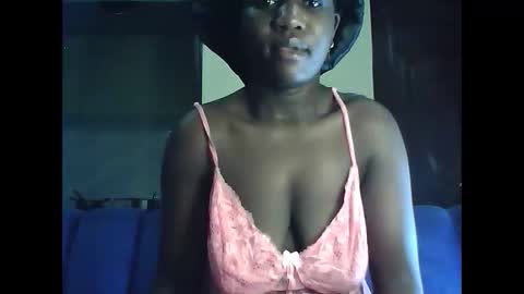 Snapshot of lotty_lavilla chatting on 04/21/26, 02:51 lotty_lavilla online show from 04/21/26, 02:51