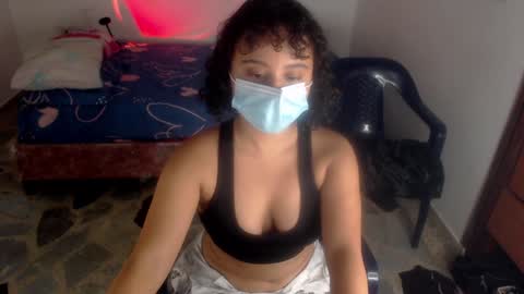 Snapshot of lou_cuteee chatting on 01/07/25, 03:57 lou_cuteee online show from 01/07/25, 03:57