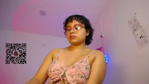 Snapshot of lou_cuteee chatting on 06/08/26, 03:51 lou_cuteee online show from 06/08/26, 03:51