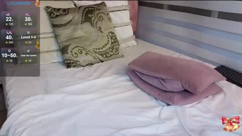 Snapshot of lou_rosse chatting on 12/19/24, 11:35 Lou Rosse online show from 12/19/24, 11:35