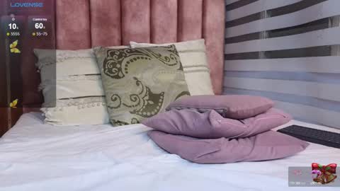 Snapshot of lou_rosse chatting on 12/22/24, 01:55 Lou Rosse online show from 12/22/24, 01:55