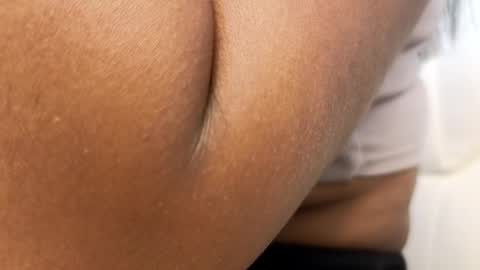 Snapshot of lou_rosse chatting on 12/27/24, 05:59 Lou Rosse online show from 12/27/24, 05:59