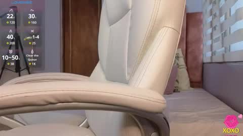 Snapshot of lou_rosse chatting on 01/27/25, 07:35 Lou Rosse online show from 01/27/25, 07:35