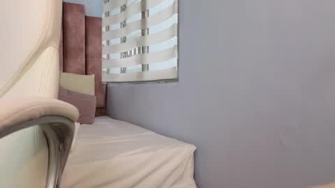 Snapshot of lou_rosse chatting on 01/28/25, 07:32 Lou Rosse online show from 01/28/25, 07:32