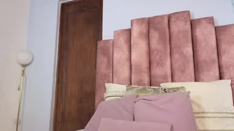 Snapshot of lou_rosse chatting on 01/30/25, 08:10 Lou Rosse online show from 01/30/25, 08:10