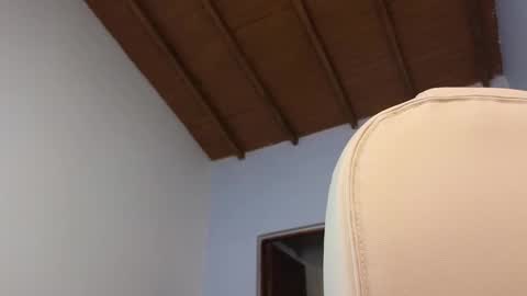 Snapshot of lou_rosse chatting on 02/14/25, 08:26 Lou Rosse online show from 02/14/25, 08:26