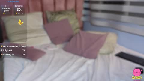 Snapshot of lou_rosse chatting on 03/08/25, 12:22 Lou Rosse online show from 03/08/25, 12:22