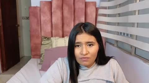 Snapshot of lou_rosse chatting on 03/11/25, 08:42 Lou Rosse online show from 03/11/25, 08:42