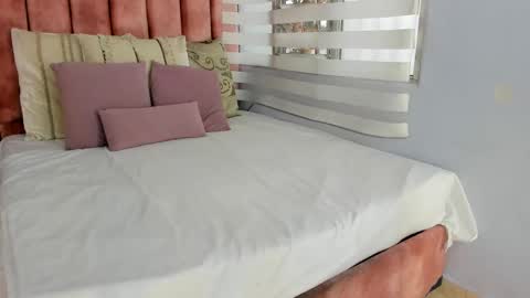 Snapshot of lou_rosse chatting on 10/04/25, 08:29 Lou Rosse online show from 10/04/25, 08:29