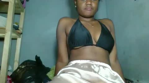 louane98 online show from 02/25/26, 04:27