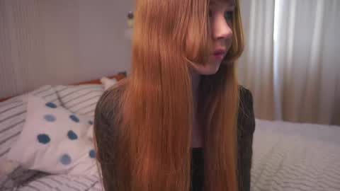 Snapshot of louettakarn chatting on 04/17/26, 10:40 Sade online show from 04/17/26, 10:40