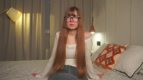 Snapshot of louettakarn chatting on 05/18/26, 05:30 Sade online show from 05/18/26, 05:30