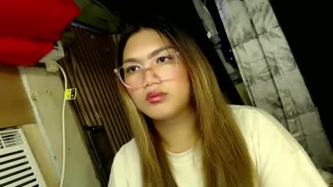 Snapshot of louheart chatting on 01/02/25, 01:27 Sweet online show from 01/02/25, 01:27