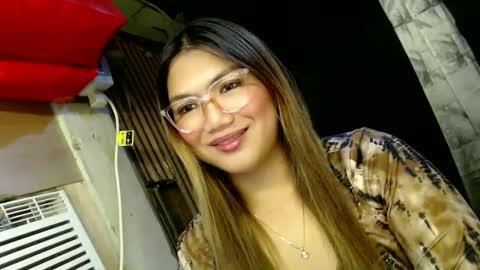 Snapshot of louheart chatting on 01/03/25, 10:51 Sweet online show from 01/03/25, 10:51