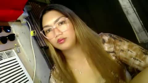 Snapshot of louheart chatting on 01/08/25, 06:52 Sweet online show from 01/08/25, 06:52