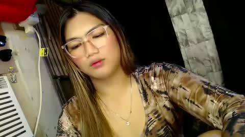 Snapshot of louheart chatting on 01/14/25, 12:14 Sweet online show from 01/14/25, 12:14