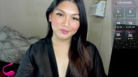 Snapshot of louheart chatting on 09/09/25, 03:11 Sweet online show from 09/09/25, 03:11