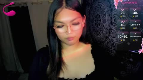 Snapshot of louheart chatting on 05/20/26, 08:26 Sweet online show from 05/20/26, 08:26