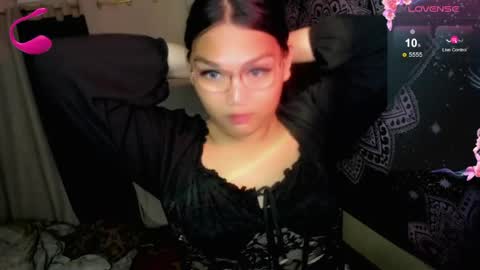 Snapshot of louheart chatting on 05/21/26, 05:53 Sweet online show from 05/21/26, 05:53