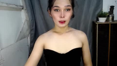 Snapshot of louilalicious chatting on 09/11/25, 04:34 louilalicious online show from 09/11/25, 04:34