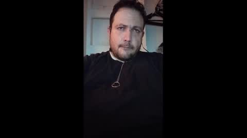 Snapshot of louinv chatting on 09/23/25, 04:15 louinv online show from 09/23/25, 04:15