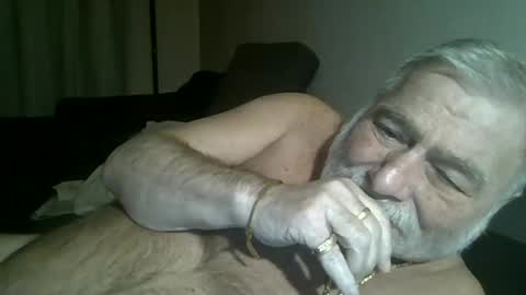 louis_chokdee online show from 12/13/24, 06:38