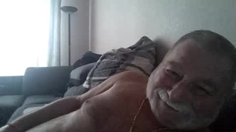 louis_chokdee online show from 02/09/25, 03:45