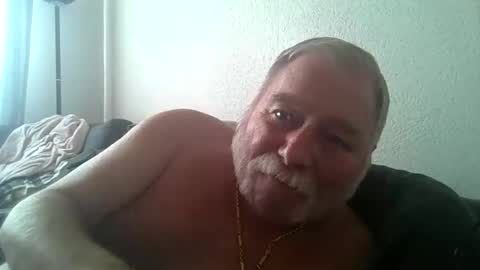 louis_chokdee online show from 09/22/25, 03:03