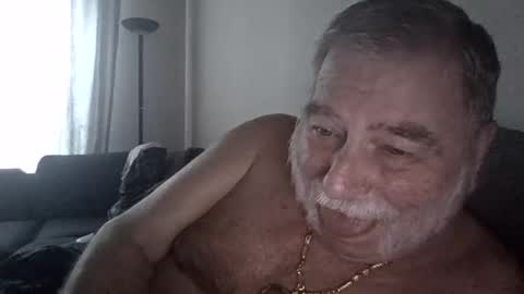 louis_chokdee online show from 09/29/25, 04:45