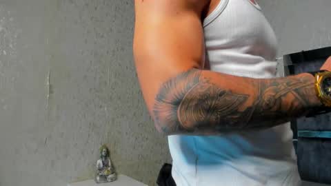 Louis online show from 12/19/25, 01:23