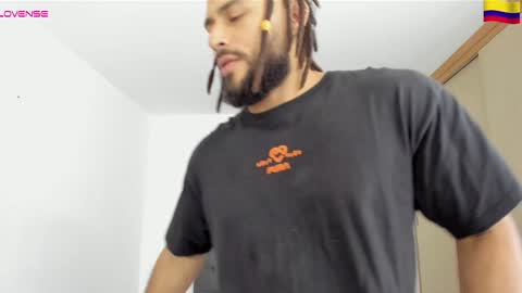 louis_marley_ online show from 12/17/24, 08:54