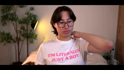 Louis online show from 11/05/25, 04:23