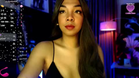 Snapshot of louisassy chatting on 10/21/25, 02:01 Louisa online show from 10/21/25, 02:01