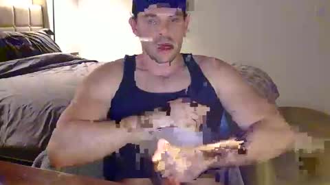 Snapshot of louisvalmer chatting on 03/17/26, 04:28 Louis Valmer online show from 03/17/26, 04:28