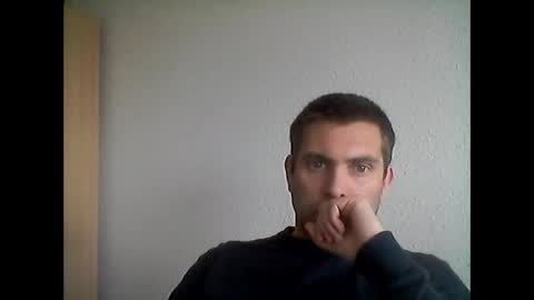Snapshot of loulo67 chatting on 04/28/26, 01:38 loulo67 online show from 04/28/26, 01:38