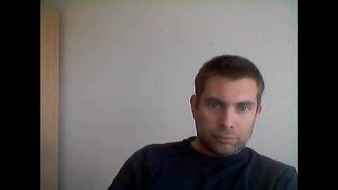 Snapshot of loulo67 chatting on 04/29/26, 03:27 loulo67 online show from 04/29/26, 03:27