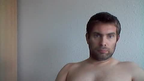 Snapshot of loulo67 chatting on 06/29/26, 10:15 loulo67 online show from 06/29/26, 10:15