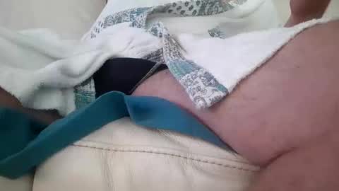 loulou_boss online show from 10/08/25, 08:45