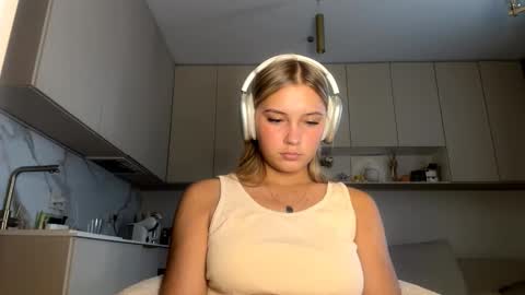 Eliza online show from 02/21/26, 01:23