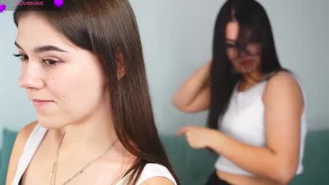 Snapshot of louriezita chatting on 09/10/25, 04:34 Brook and Del online show from 09/10/25, 04:34