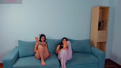 Snapshot of louriezita chatting on 10/07/25, 04:42 Brook and Del online show from 10/07/25, 04:42