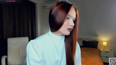 Snapshot of louriezita chatting on 10/28/25, 05:15 Brook and Del online show from 10/28/25, 05:15