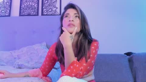 Snapshot of lourreinstounn chatting on 02/05/26, 05:34 Lourrein Stoun Independiente online show from 02/05/26, 05:34