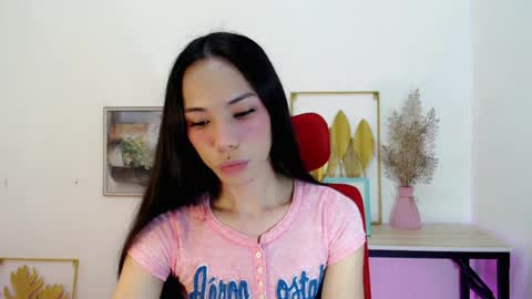 Snapshot of lovabletrexie14 chatting on 08/03/26, 02:00 lovabletrexie14 online show from 08/03/26, 02:00