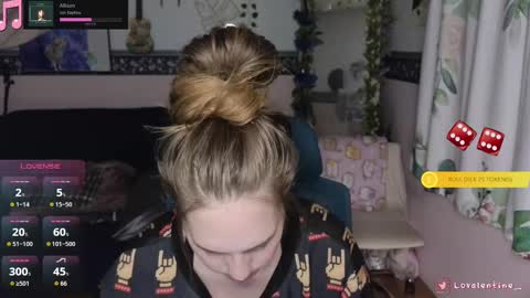 Snapshot of lovalentine chatting on 09/12/25, 06:13 Lo Valentine online show from 09/12/25, 06:13