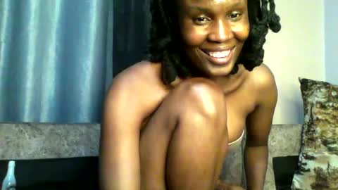 Snapshot of love1378 chatting on 12/31/24, 02:47 Cynthia. A online show from 12/31/24, 02:47