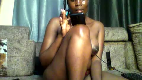 Snapshot of love1378 chatting on 02/14/25, 06:40 Cynthia. A online show from 02/14/25, 06:40