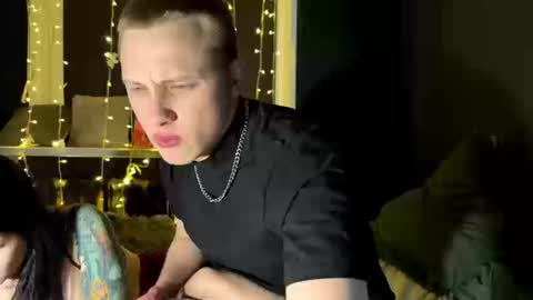 Snapshot of love4couple chatting on 03/15/26, 05:08 Mary and Tom online show from 03/15/26, 05:08